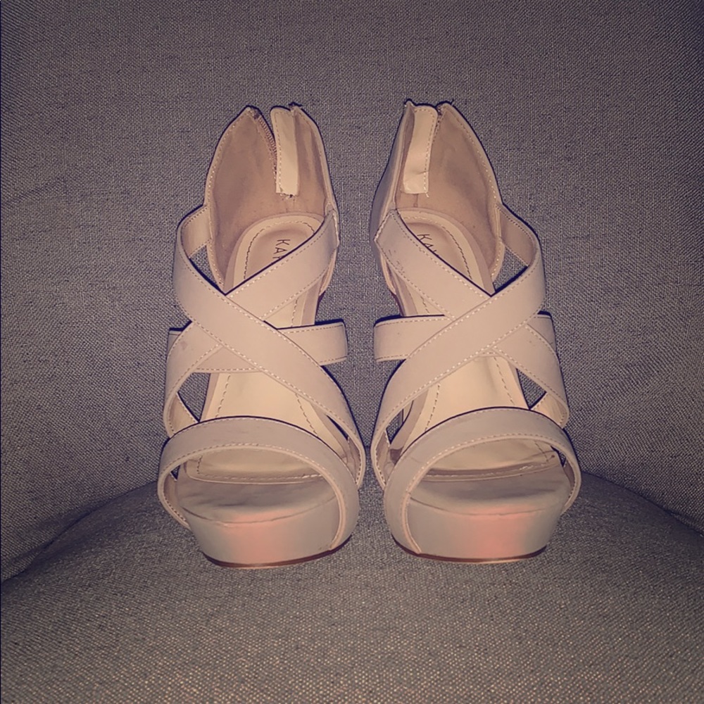 Beige heels